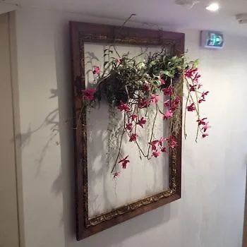 Hotel l'Hotera Cannes 2*,