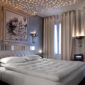*** Hotel Petit Madeleine Francia