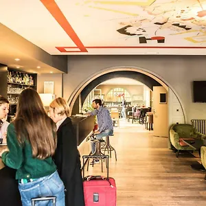** Hotel Le Comte Rouge Francia