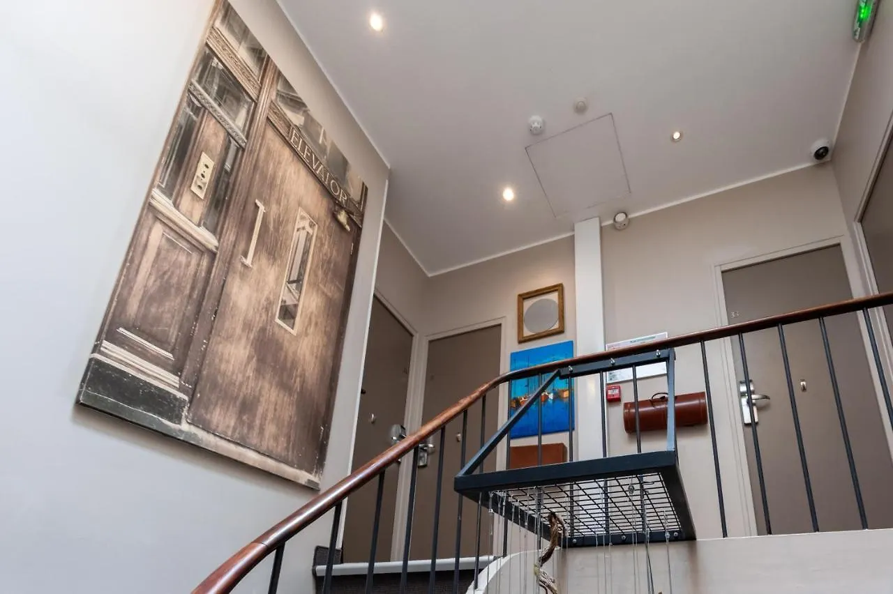 Hotel L'Hotera Cannes 2*,  France